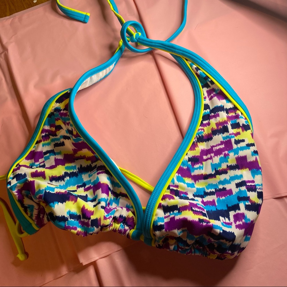 Arizona Jean Company Triangle Bikini Top